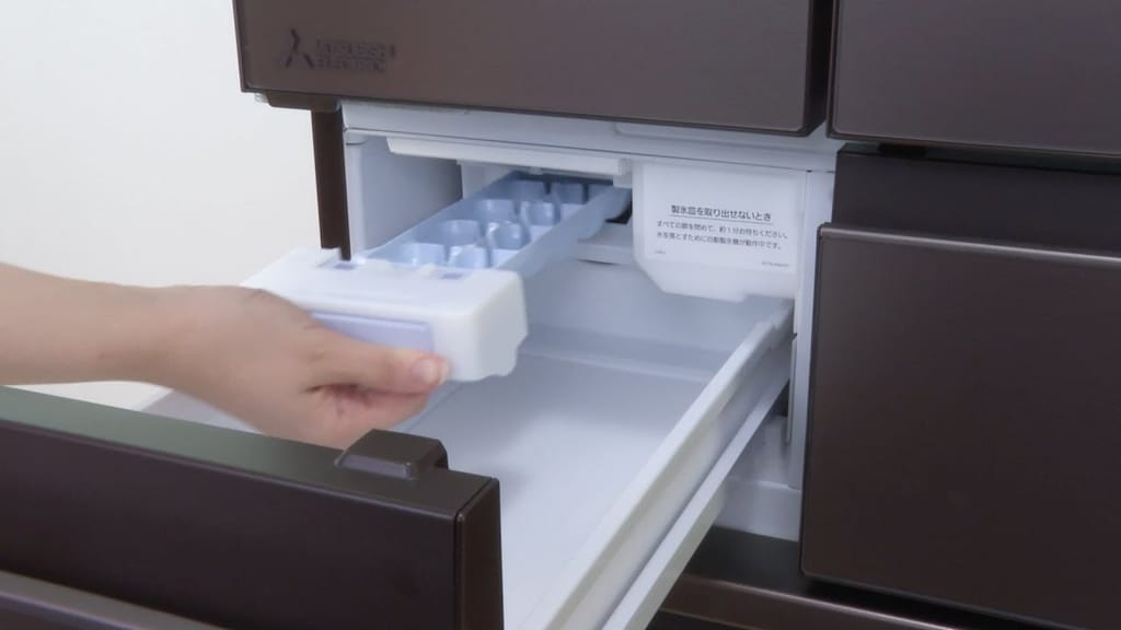 シルバー製氷機 デジタル表示 氷ができない - 冷蔵庫 - Panasonic