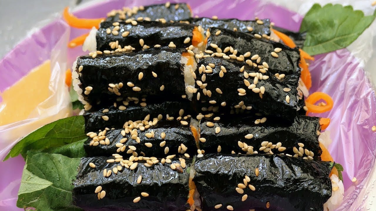 マヤッキンパプ - 小さな海苔巻き