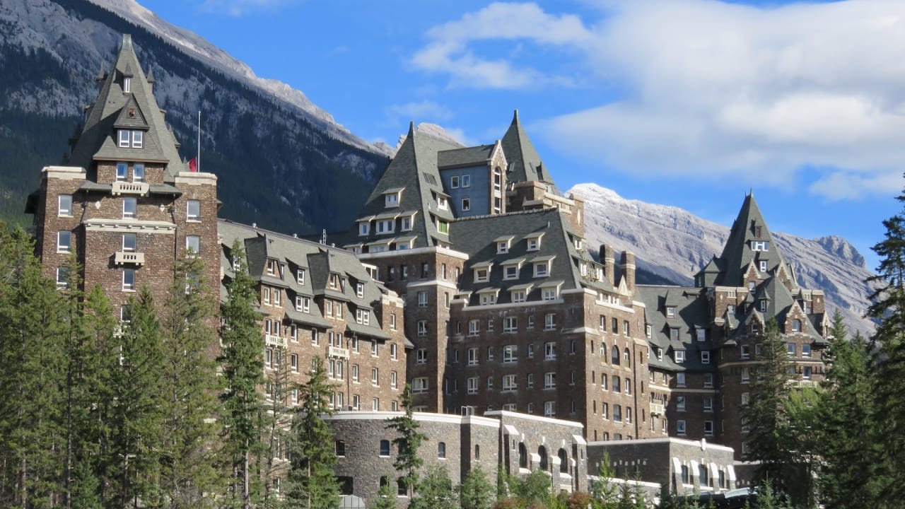Luxury Hotel Canada