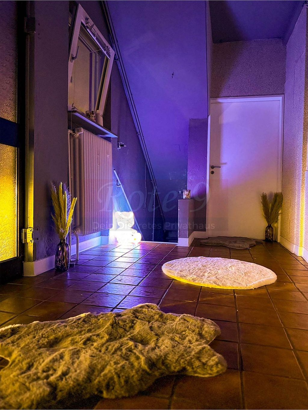 Luxuriöse rote Suite